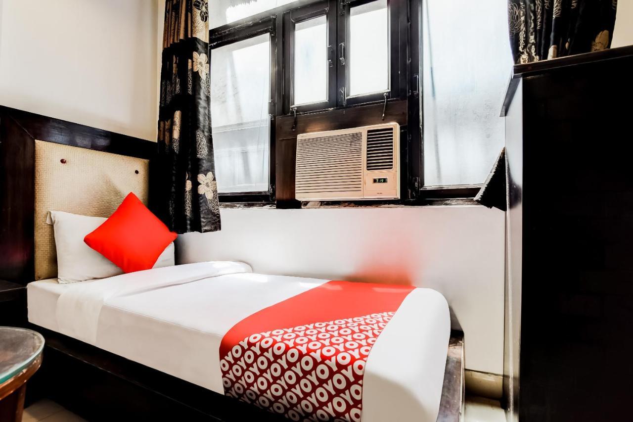 Oyo 7781 Hotel Sai International Új-Delhi Kültér fotó