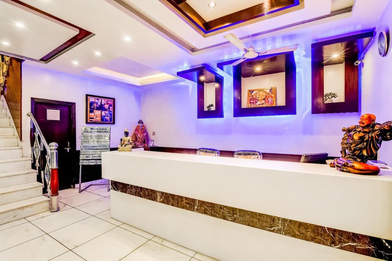 Oyo 7781 Hotel Sai International Új-Delhi Kültér fotó